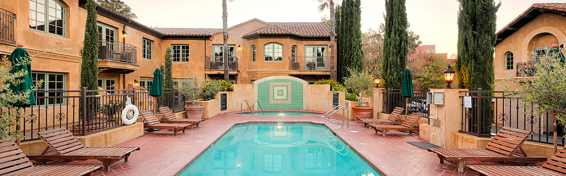 ABOUT & AMENITIES
